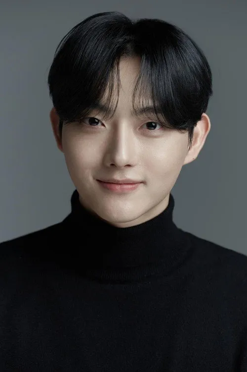 Kim Dae-yoon interpretando a Tae-soo
