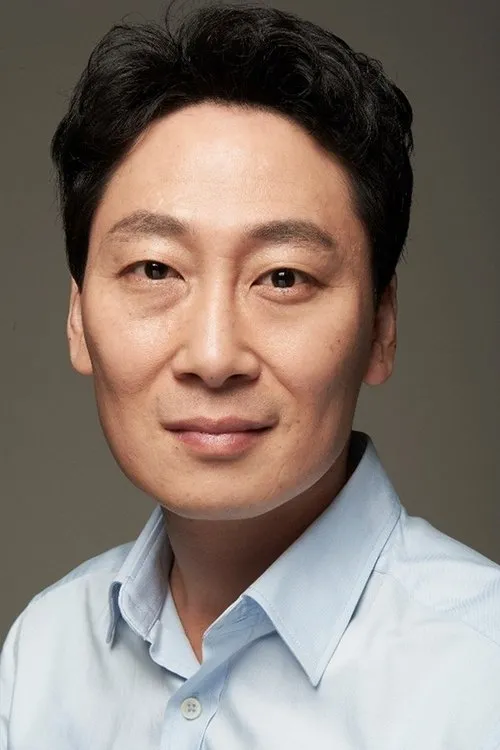 Kim Dong-hyun en su biografía y filmografía