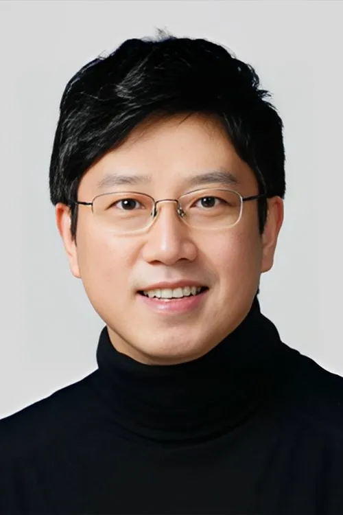 Kim Dong-seok en su biografía y filmografía