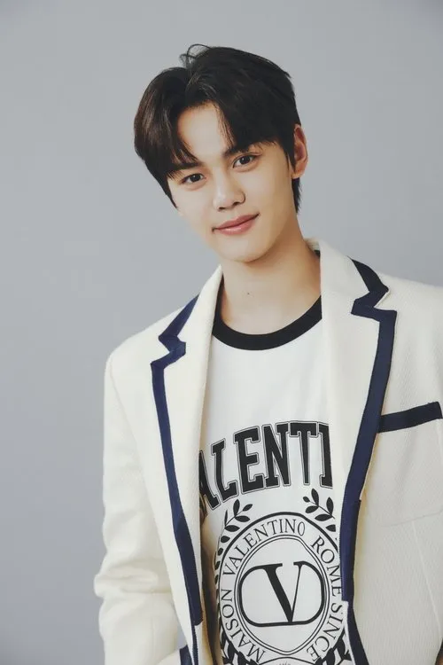 ??? ha trabajado con Kim Gyu-vin en 3 ocasiones