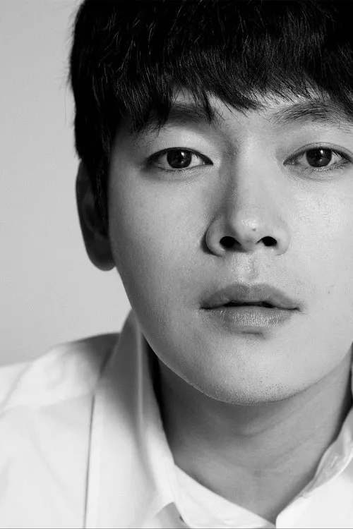 Foto de perfil del actor Kim Joo-young en el reparto