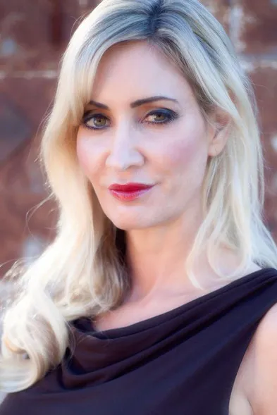 James Asher ha trabajado con Kim Lefebvre en 1 ocasiones