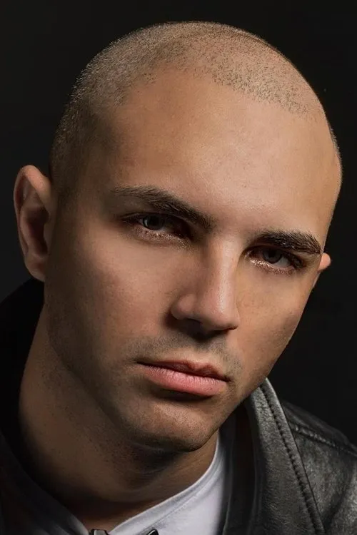 Kim Mousa en su biografía y filmografía