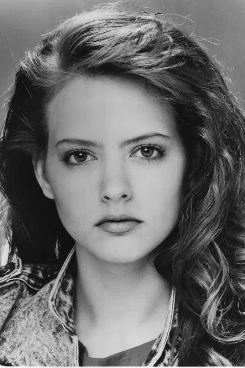 Kim Valentine interpretando a Lynn