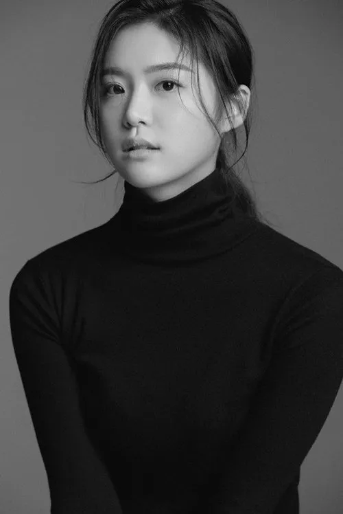 Kim Ye-ji — personaje: Woo Jin-seol
