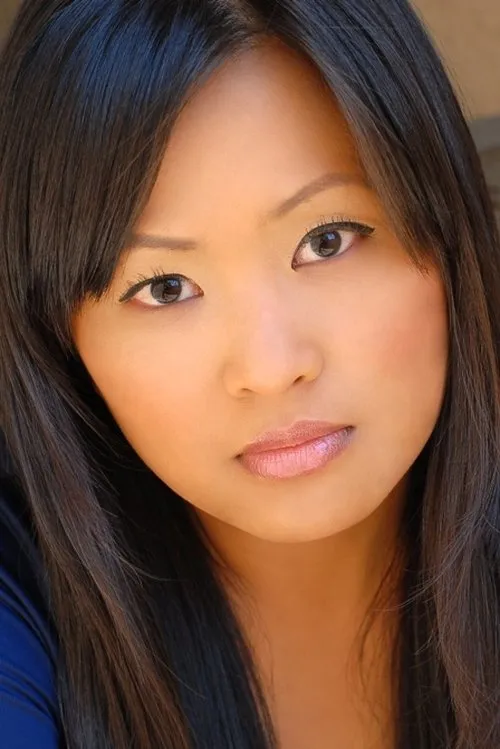 Kimee Balmilero interpretando a