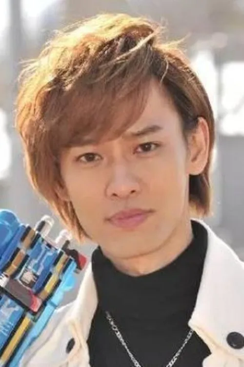 Kimito Totani interpretando a Daiki Kaito / Kamen Rider DiEnd