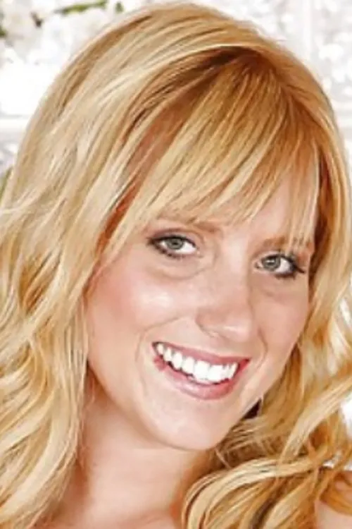 Kinley Knight interpretando a (archive footage)