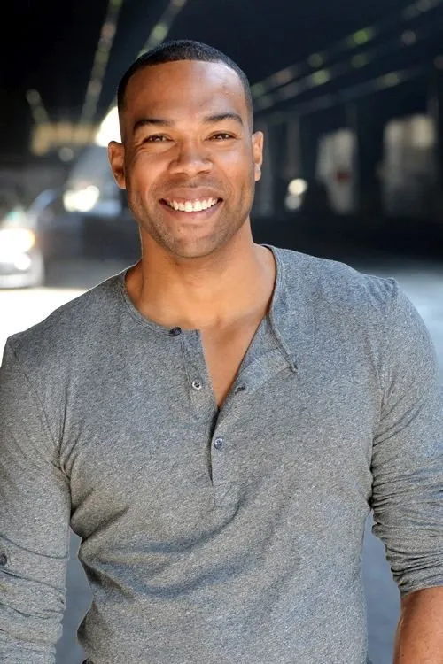 Lisa Renee Pitts ha trabajado con Kinyumba Mutakabbir en 1 ocasiones