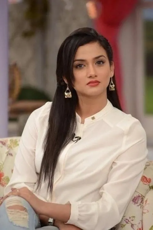 Jahangir Khan ha trabajado con Kiran Tabeer en 1 ocasiones