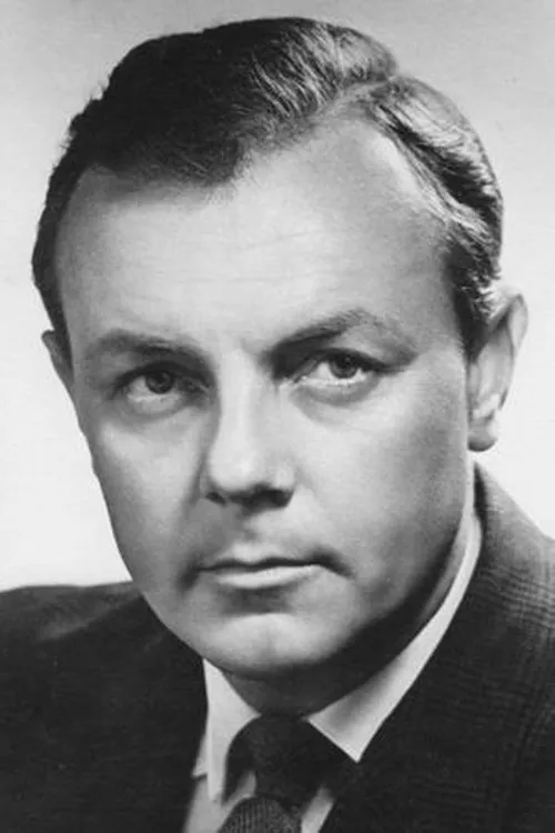 ???? ?????? ha trabajado con Кирил Лавров en 1 ocasiones