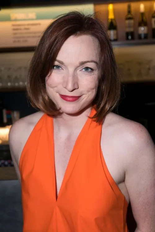 Nicola Harrison ha trabajado con Kirsty Besterman en 1 ocasiones