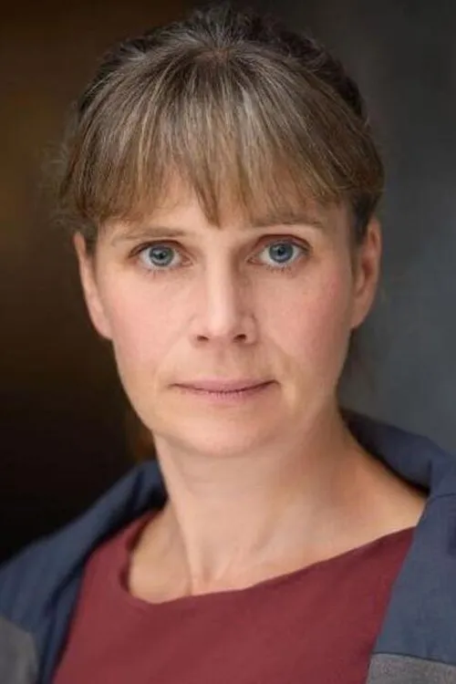 Peter Charlton ha trabajado con Kirsty Cox en 1 ocasiones