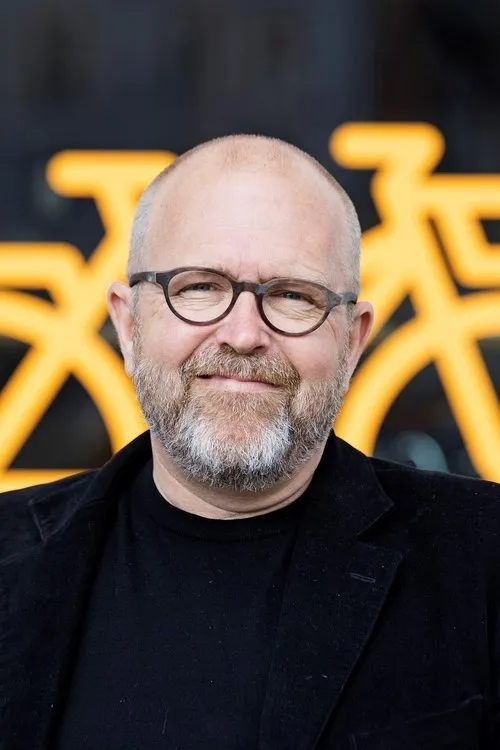 Jesper Riefenstahl ha trabajado con Klaus Bondam en 2 ocasiones