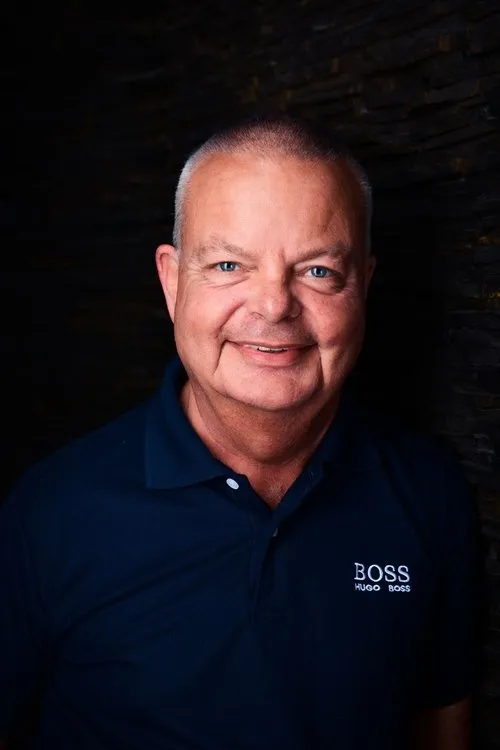 Thomas Hackenberg ha trabajado con Klaus Neumann en 1 ocasiones