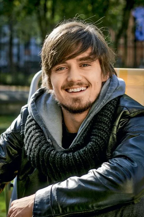 Klemen Janežič — personaje: Martin Rozman