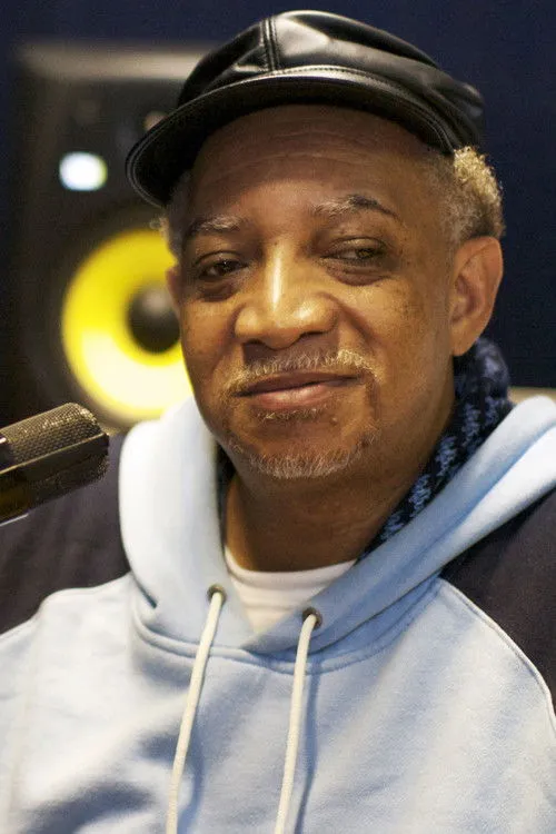 Tyga ha trabajado con Kool DJ Red Alert en 1 ocasiones