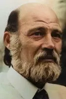 Korhan Eriş en su biografía y filmografía