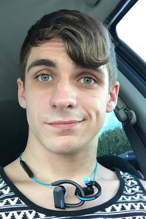 Kory Houston interpretando a 