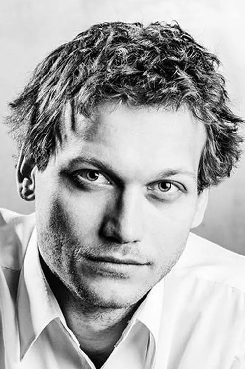 Костянтин Темляк — personaje: Dmitry Golubev