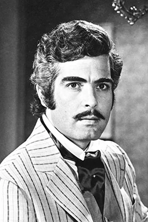 Kostas Prekas interpretando a Tasos