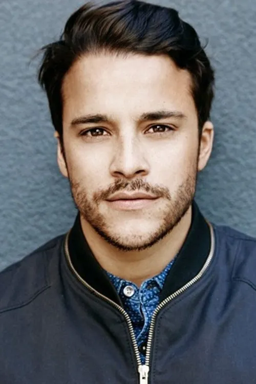 Jacob Matschenz ha trabajado con Kostja Ullmann en 4 ocasiones