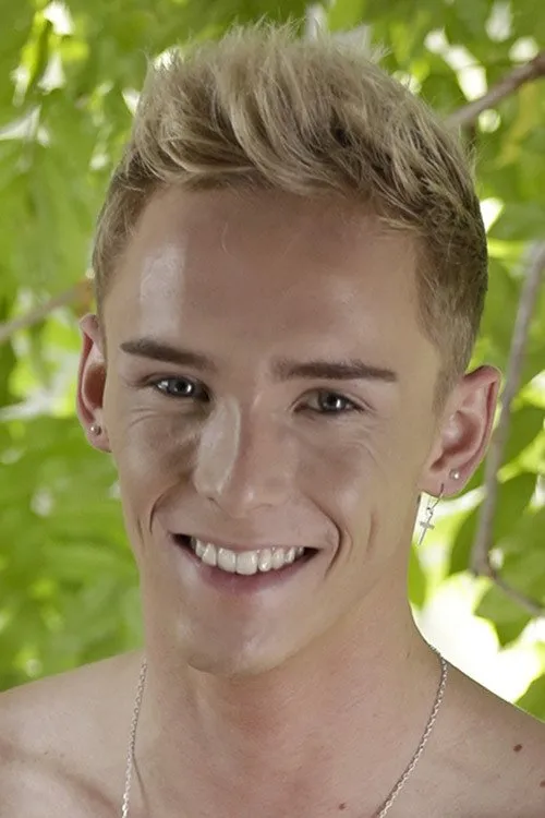 Kris Blent interpretando a