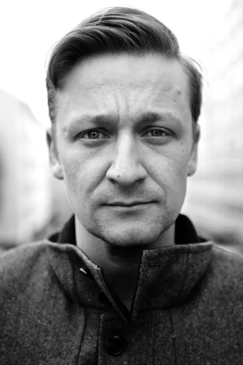 Alma Pöysti ha trabajado con Kris Gummerus en 2 ocasiones