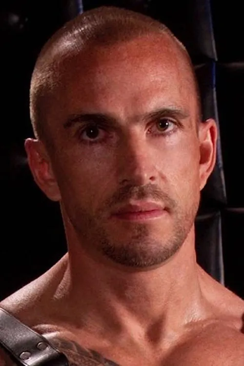 Traxx ha trabajado con Kriss Aston en 1 ocasiones