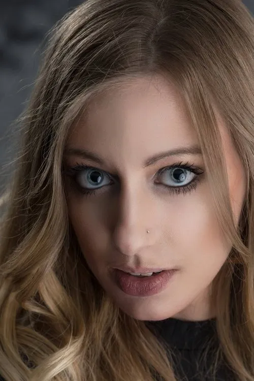 Heather Geerdes ha trabajado con Kristen Drake en 1 ocasiones