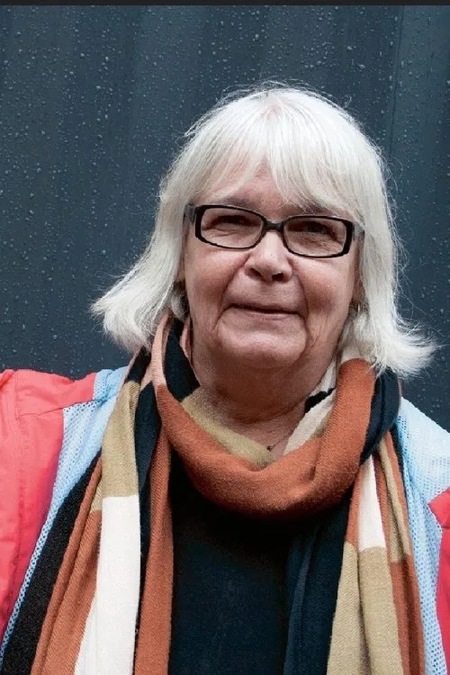 Kristin Enmark interpretando a Hostage