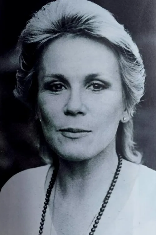 Dana Gillespie ha trabajado con Kristina Amadeus en 1 ocasiones