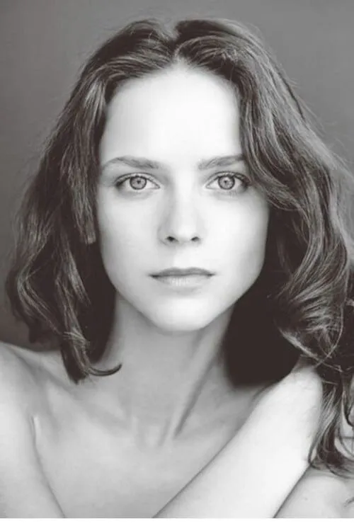 Ксения Князева interpretando a