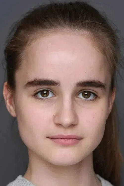 Ксения Попович en su biografía y filmografía