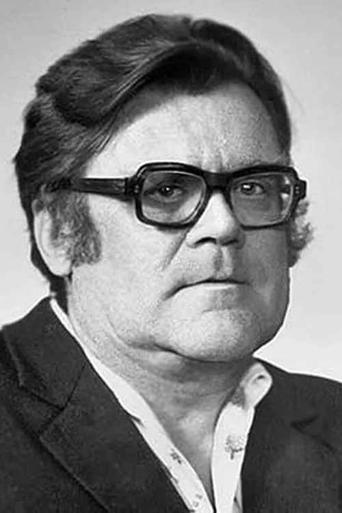 Kulno Süvalep interpretando a Mätlik