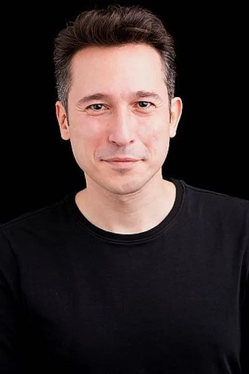 Foto de perfil del actor Kuntay Kumbur en el reparto