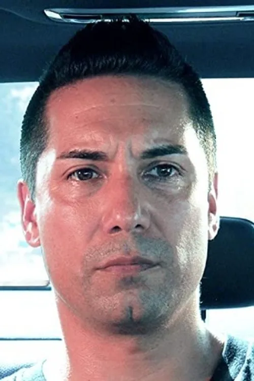 Molly Hagan ha trabajado con Kurt Caceres en 2 ocasiones