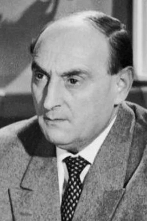 Kurt Ehrhardt interpretando a Ernst Heinrich Ernesti / Prof. Albert Einstein