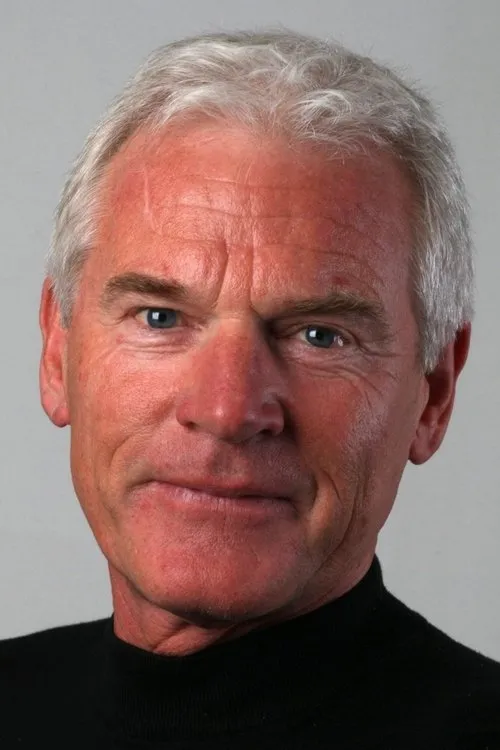 Kurt Ravn interpretando a Arne Thorsen