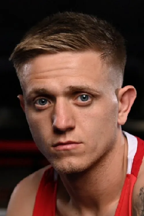 Kurt Walker interpretando a Edward