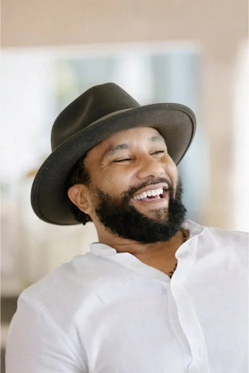 Cherine Anderson ha trabajado con Ky-Mani Marley en 1 ocasiones