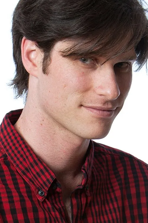 Kyle Molzan interpretando a