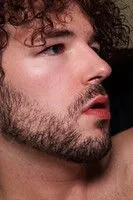 Eli Cumming ha trabajado con Kyle Moon en 1 ocasiones