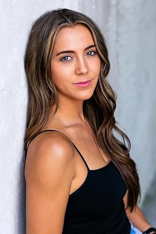 Sarah Sypniewski ha trabajado con Kylie Klunder en 1 ocasiones