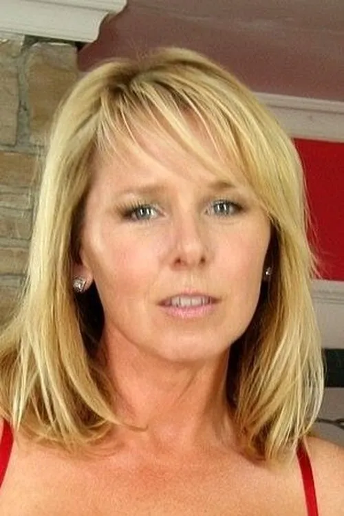 Lacy Love interpretando a 