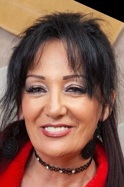 Lady Masha interpretando a 