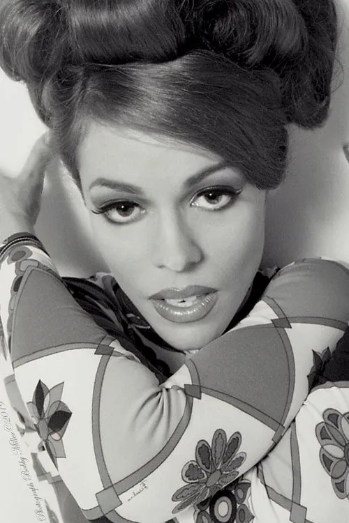 Lady Miss Kier — personaje: Self