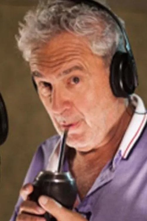 Alejandro Lerner ha trabajado con Lalo Mir en 1 ocasiones