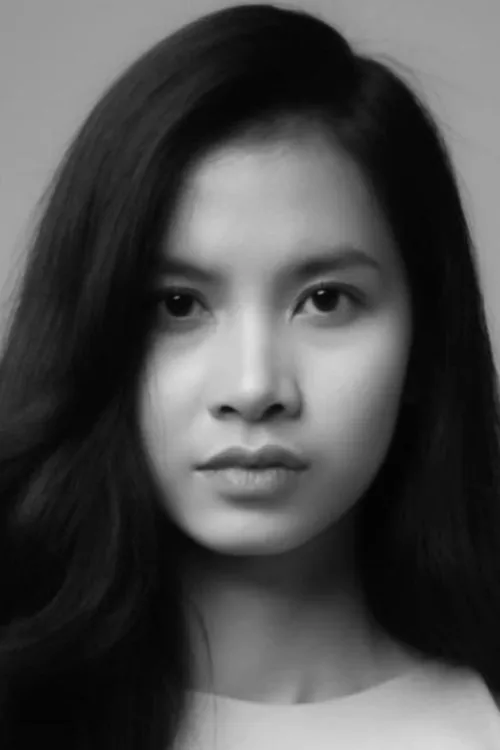 Laras Sardi interpretando a Cinta