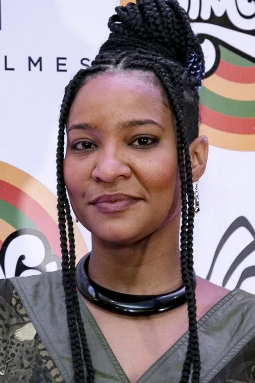 Larissa Luz interpretando a Sophia